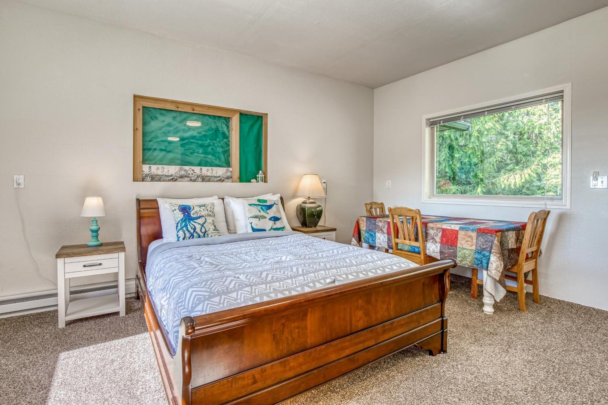 The Quintessa Cottage Clinton Экстерьер фото